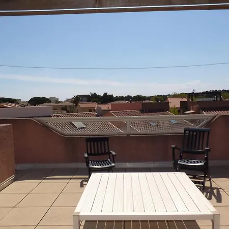 T5, Climatisée, Solarium Et Garage